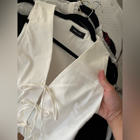 Bits of you tie up top - Picture 4 of 5